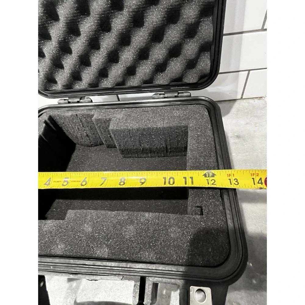 PELICAN 1400 Watertight Protector Equipment Case | 1400 With Foam Black